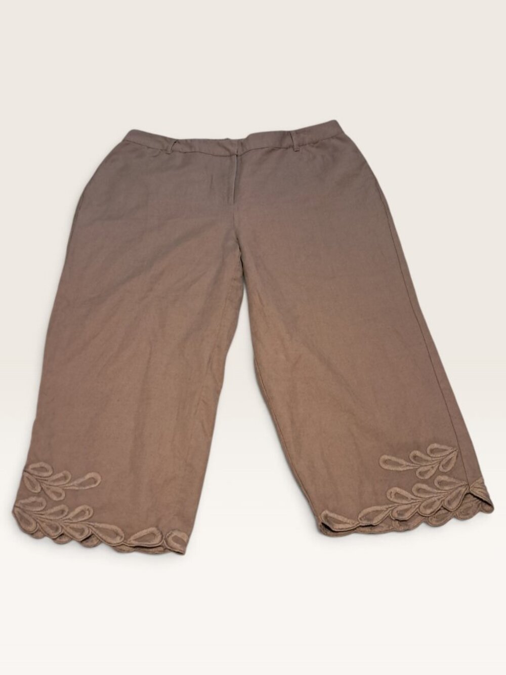 Chicos 3.5 US 18 Taupe Crop Culottes Embroidered Scalloped Hem Woven Pants